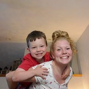 Meet your Posher, Ashley